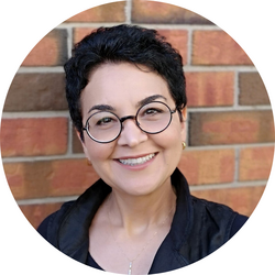 Headshot of Roxana Bahrami