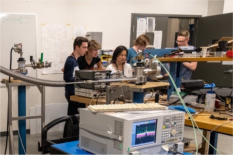 USEQIP students in the lab