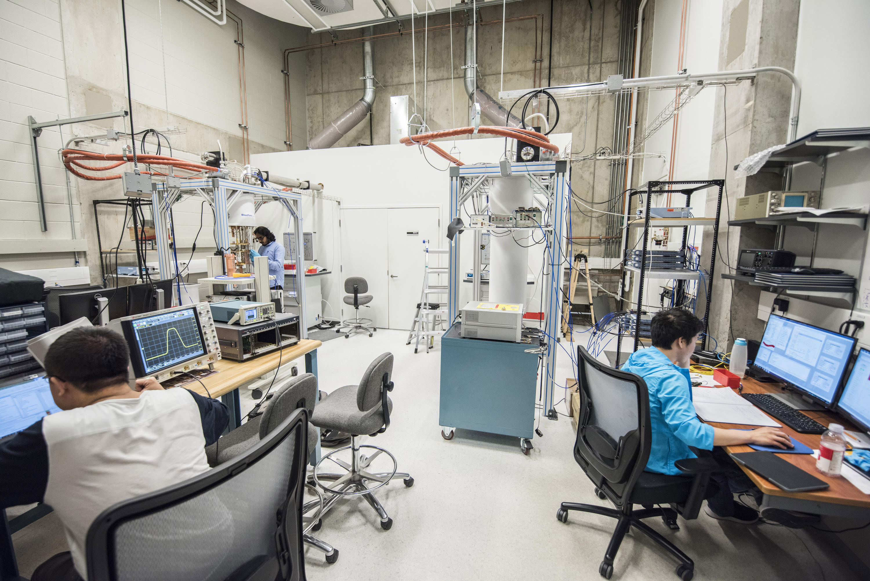 Engineered Quantum Systems Laboratory