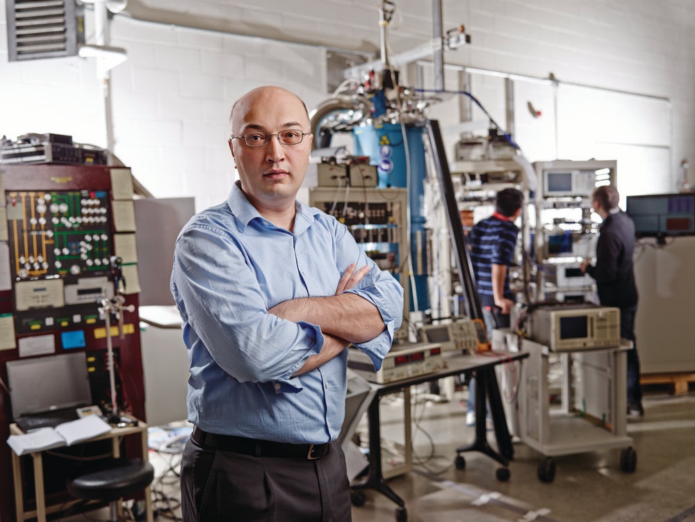 Adrian Lupascu in the Superconducting Quantum Devices Laboratory