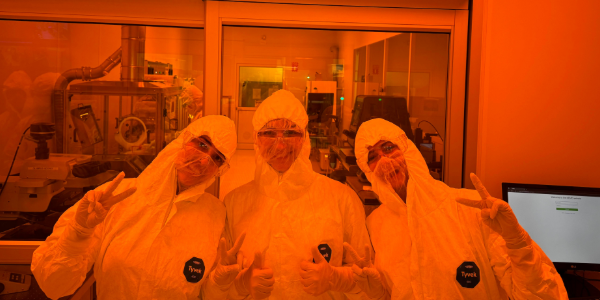 USEQIP students in the Quantum-Nano Fabrication and Characterization Facility (QNFCF) 