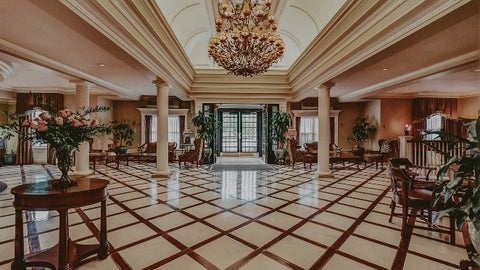 Lobby area of the Queen's Landing Hotel