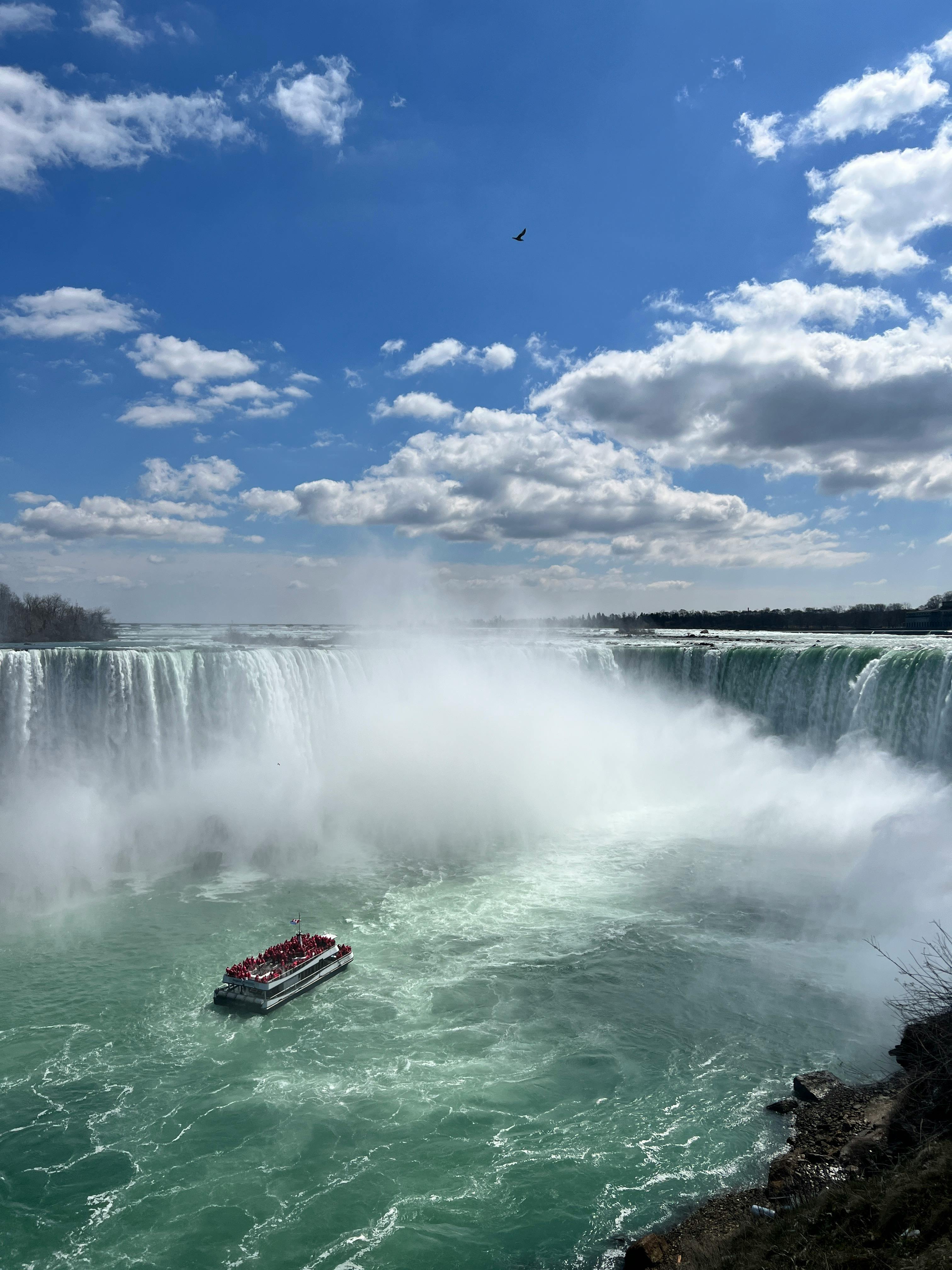 A boat in the waters below Niagara Falls