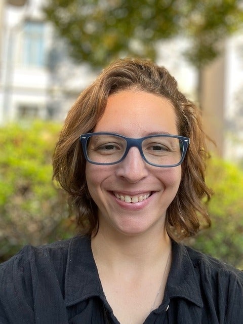 Amanda Mofina in a garden