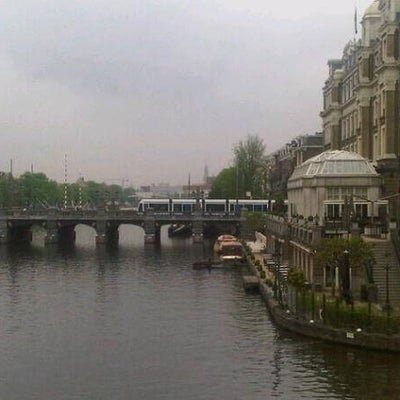 A grey morning on the Amstel. Most of the KI Amsterdam cohort are visiting the restored Rijksmuseum, avoiding rain