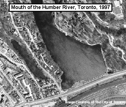 1991 image shows the mouth of the Humber River, Toronto