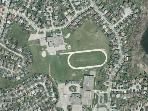 2012 imagery shows Auther Stinger Elementary School in London, Ontario