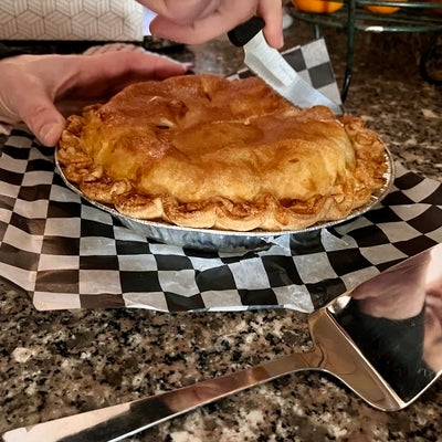 pie and a spatula