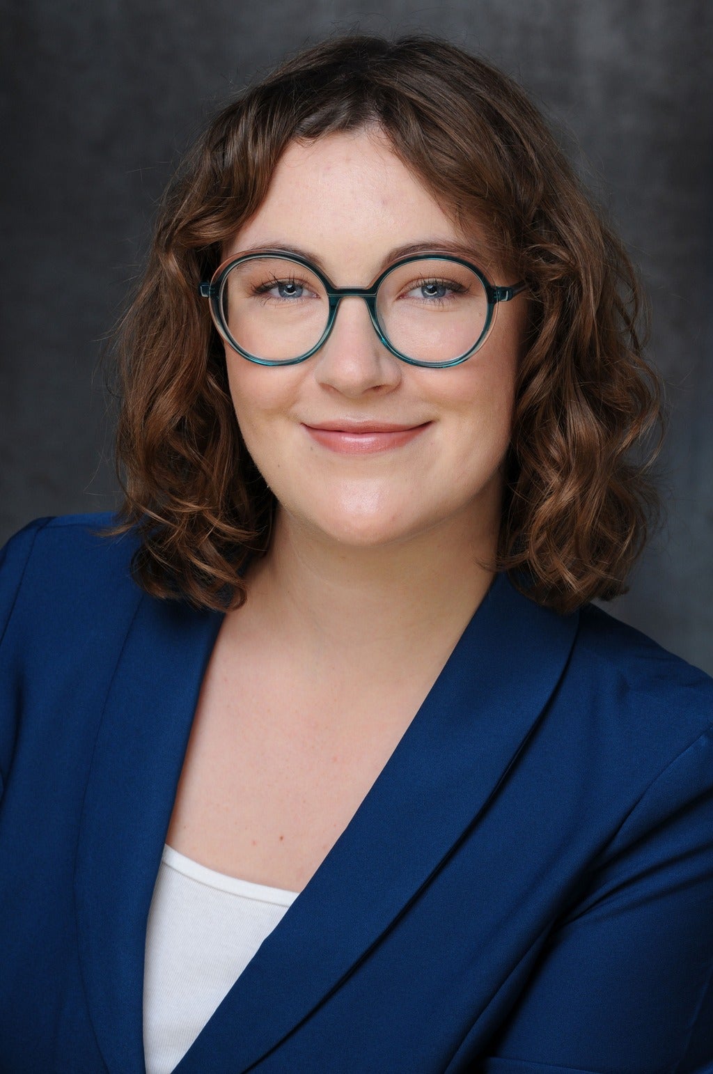 Cece headshot front