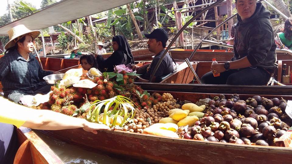 selling produce by boat