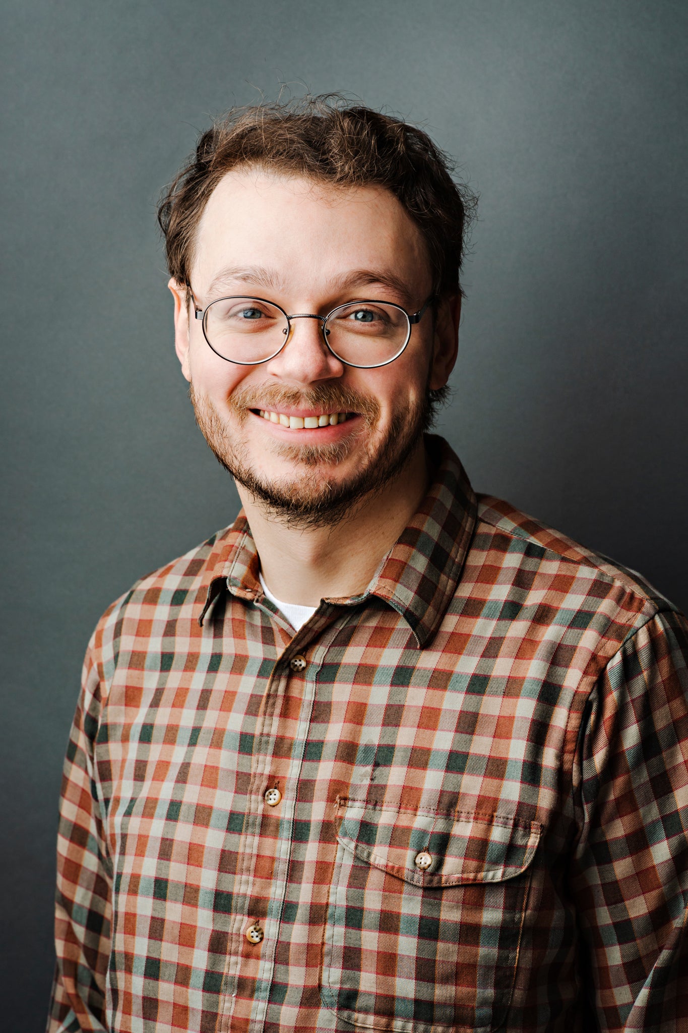 Headshot of Oliver Pechenik