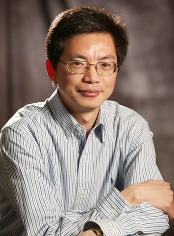 Professor En-Hui Yang, Canada Research Chair in information theory and its applications.