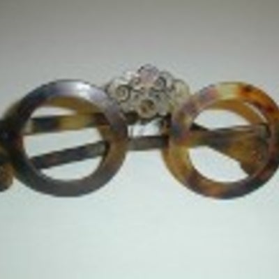 Chinese spectacles made from tortoise shell c.1780.