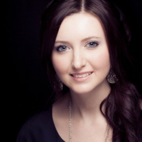 Caroline Bordignon Headshot Image