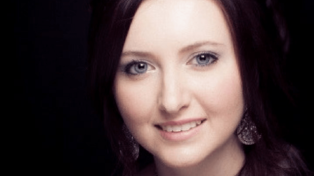 Caroline Bordignon Headshot Image