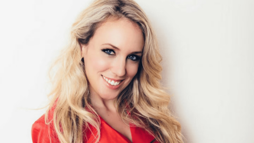 Nadia Mazzarollo Headshot Image