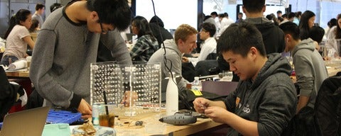 NE Design Days  First-year students build scanning tunelling microscopes.