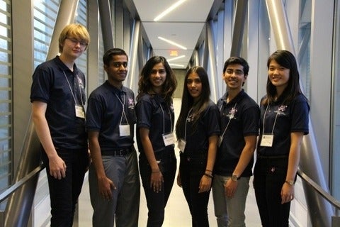 Photo of students at the Waterloo Undergraduate Nanotechnology Conference