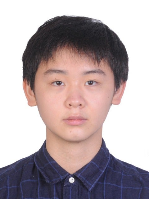 Zichi Xiao headshot