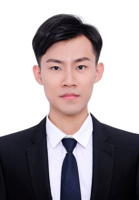 Headshot of group member Leo Li