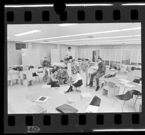 Photograph of an architecture do-it-yourself classroom project taken when the School of Architecture was founded in September 1967.
