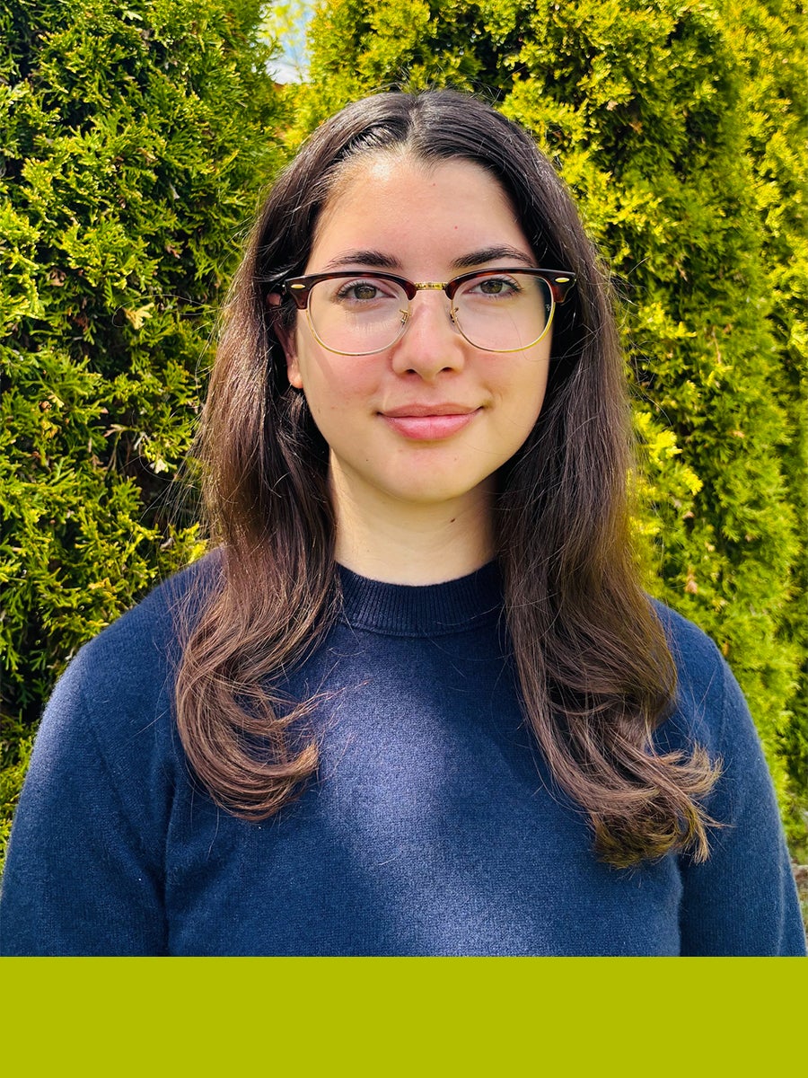 Francesca Girmenia with bottom border featuring Faculty of Environment green
