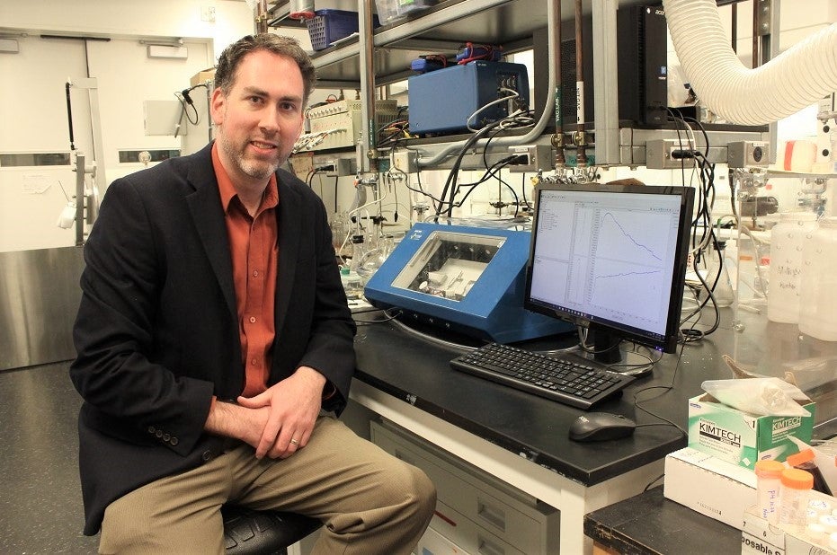 Professor Michael Pope in his lab at Waterloo Engineering.