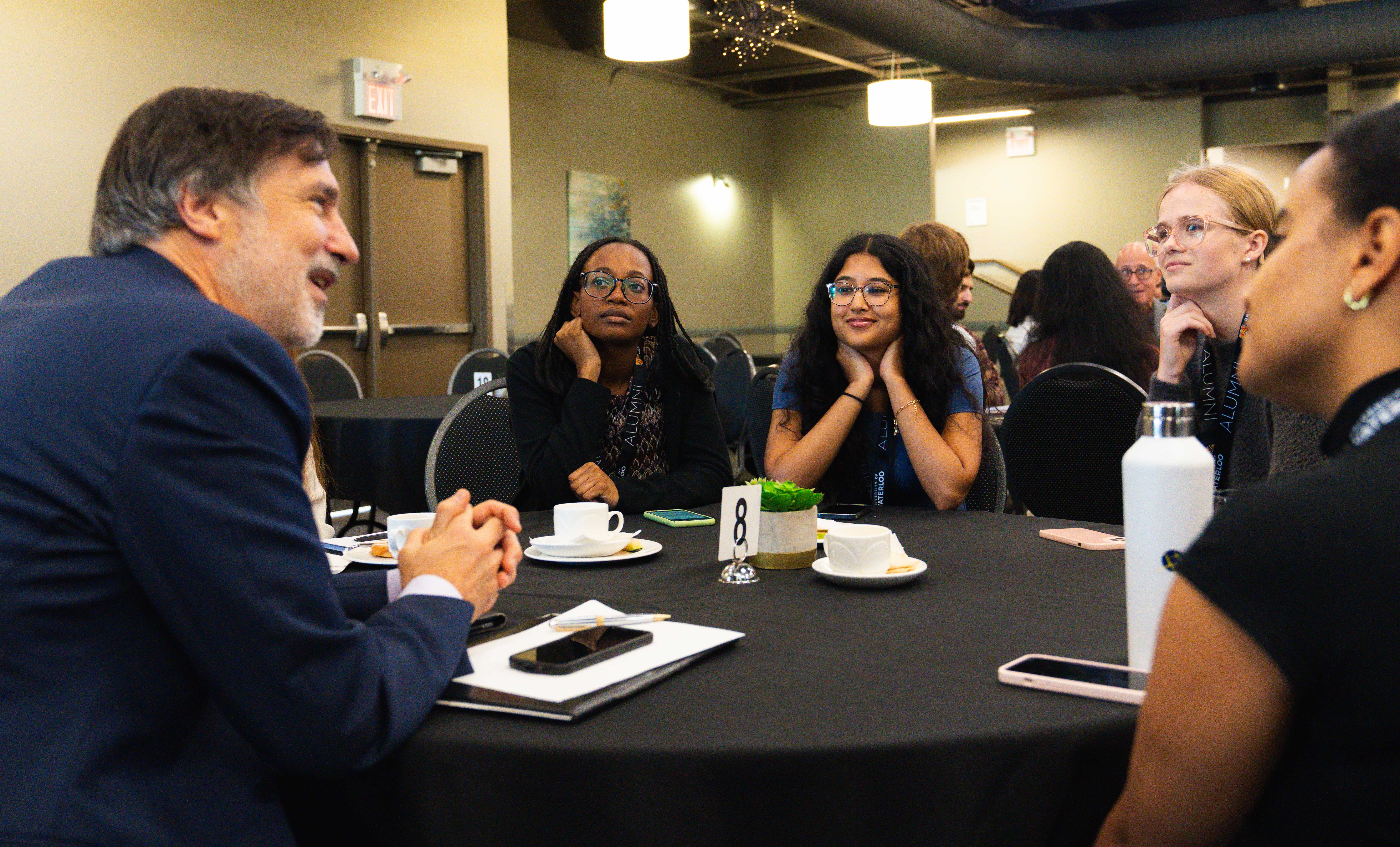 Student roundtable with industry and researchers. 
