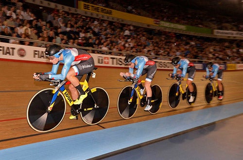 Canadian cyclists race in the world championships in London