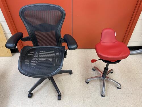 traditional versus dynamic chair