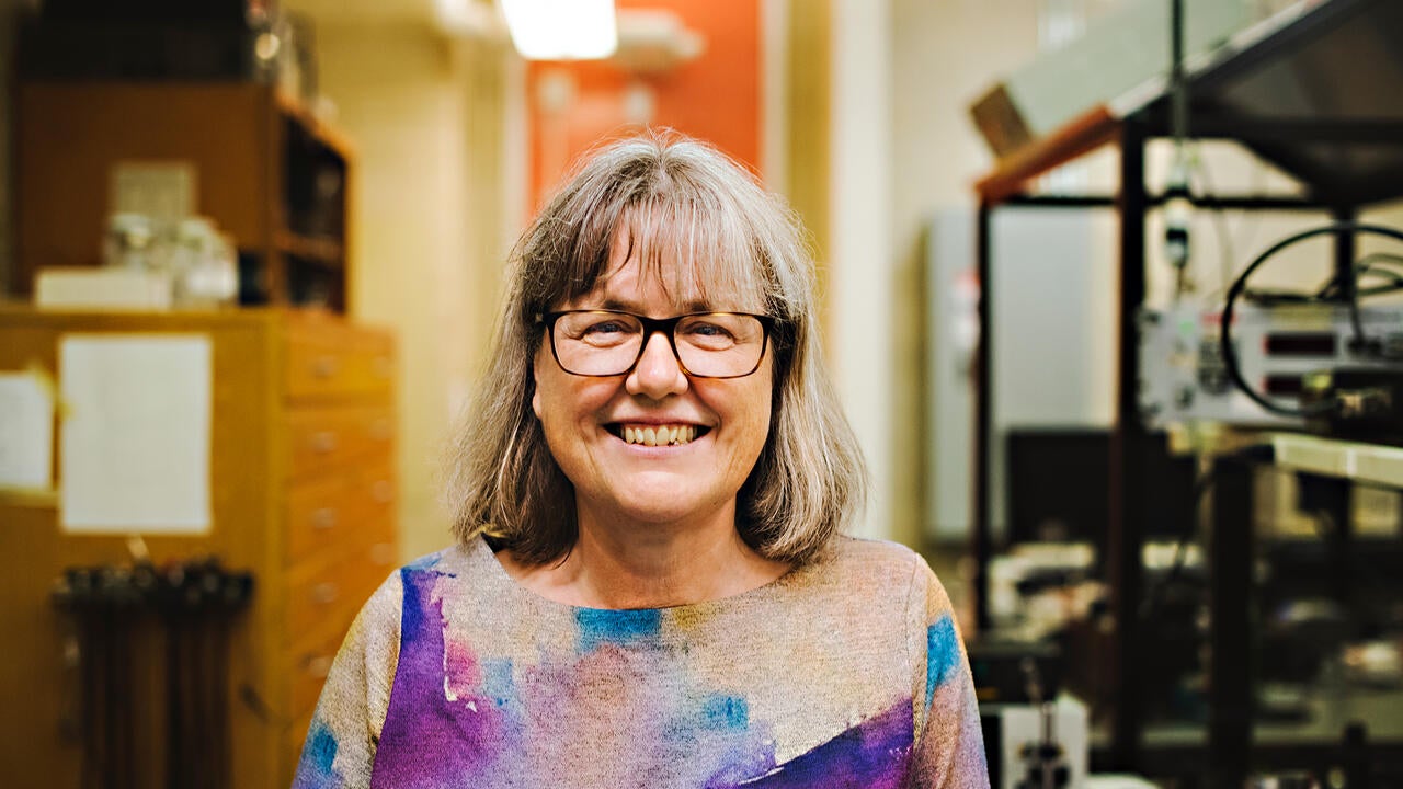 Donna Strickland in lab