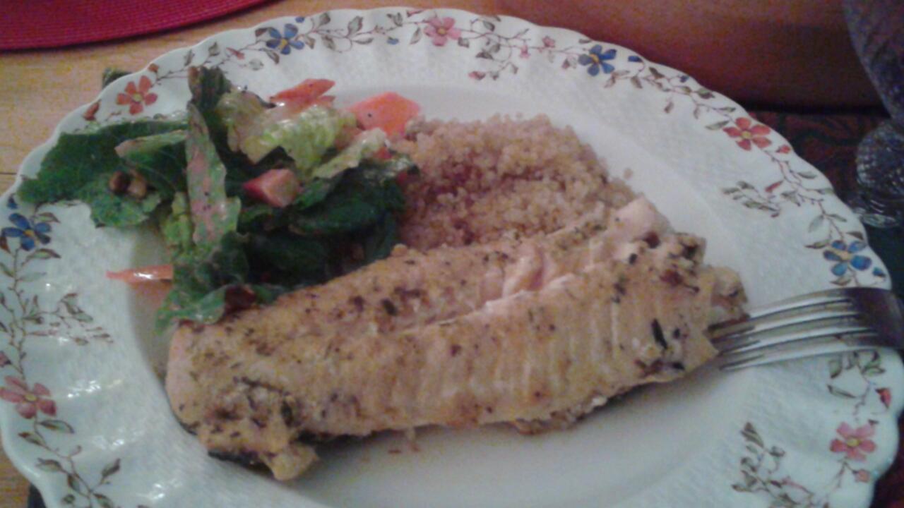 A meal in the Sahtú region featuring locally caught Lake Trout. (Sara Packull-McCormick/University of Waterloo)