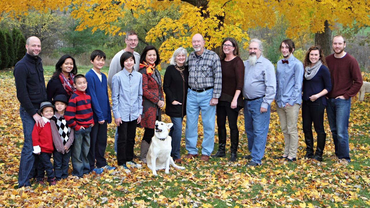 Cam and Nancy Wood (centre) pose with family members.