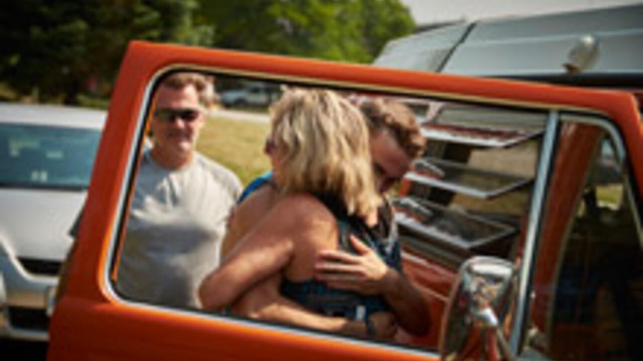 First-year student hugging Mom
