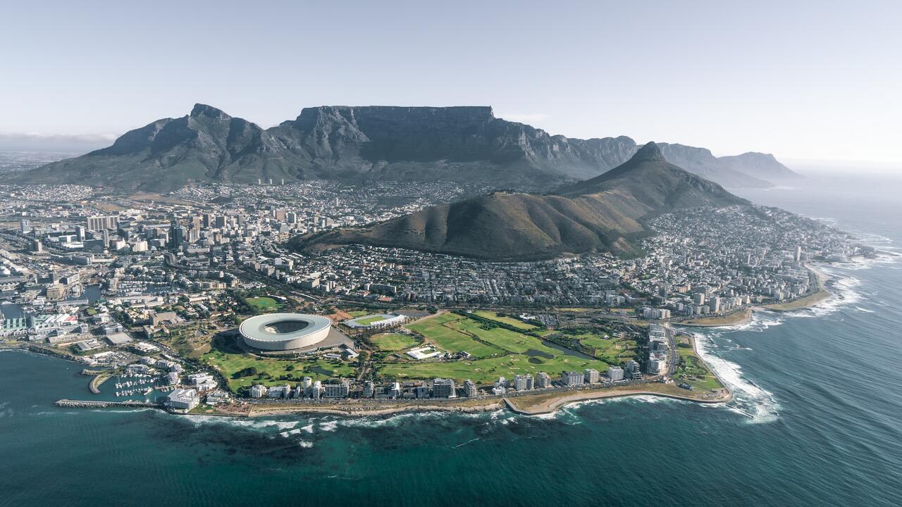 aerial view of Cape Town near mountain during daytime