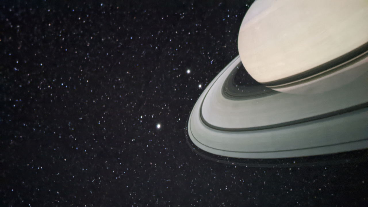 Satellite photo of Saturn's rings 