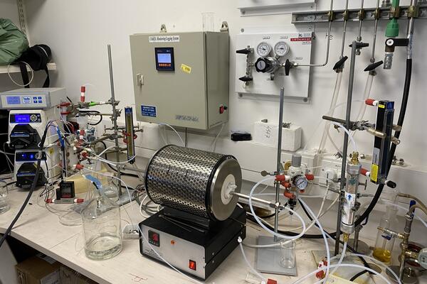a desalination fuel cell (DFC) system