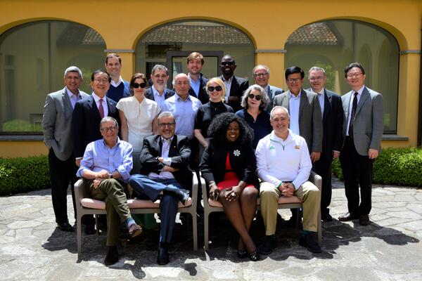 Feridun with group at Italy Bellagio Symposim