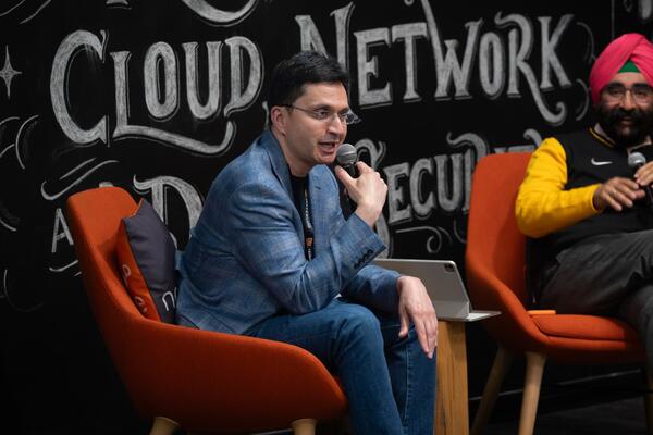 Sanjay Beri speaks an a Waterloo alumni event