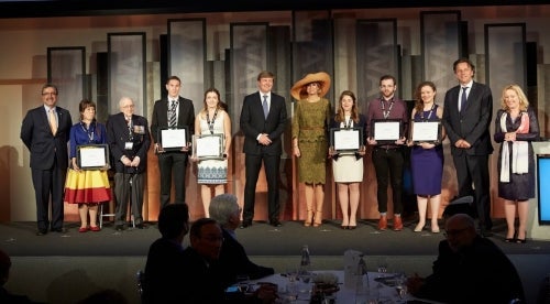 Madelaine Liddy receiving her award