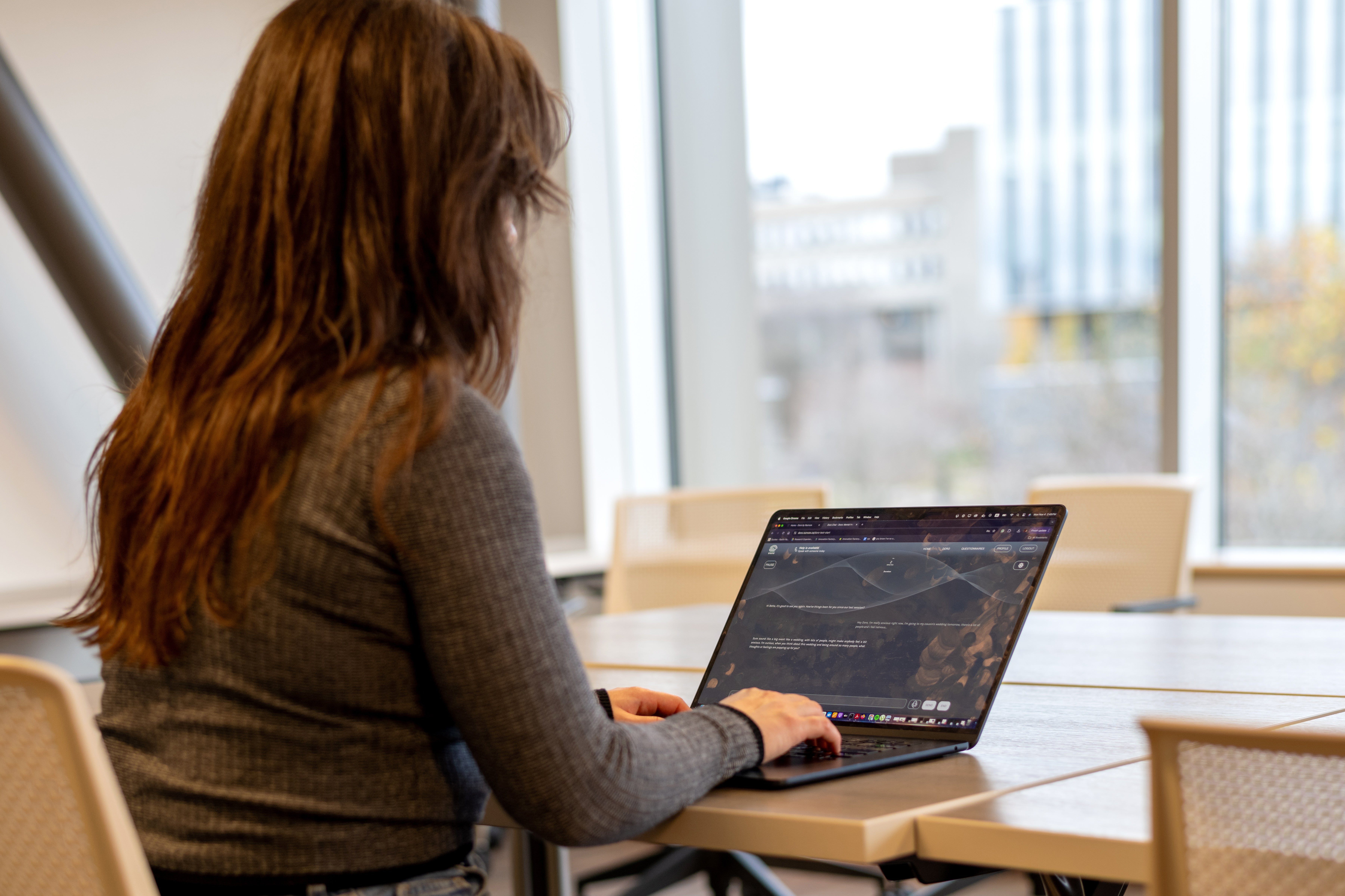 student using Doro on a laptop