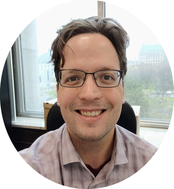 Headshot of Geoff
