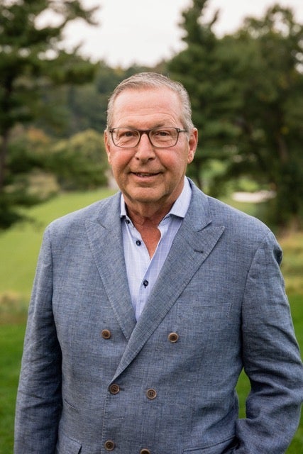 Glen Schnarr.