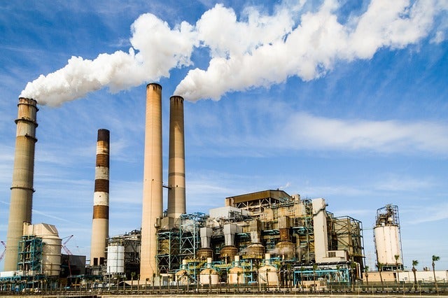 Power plant with smoke