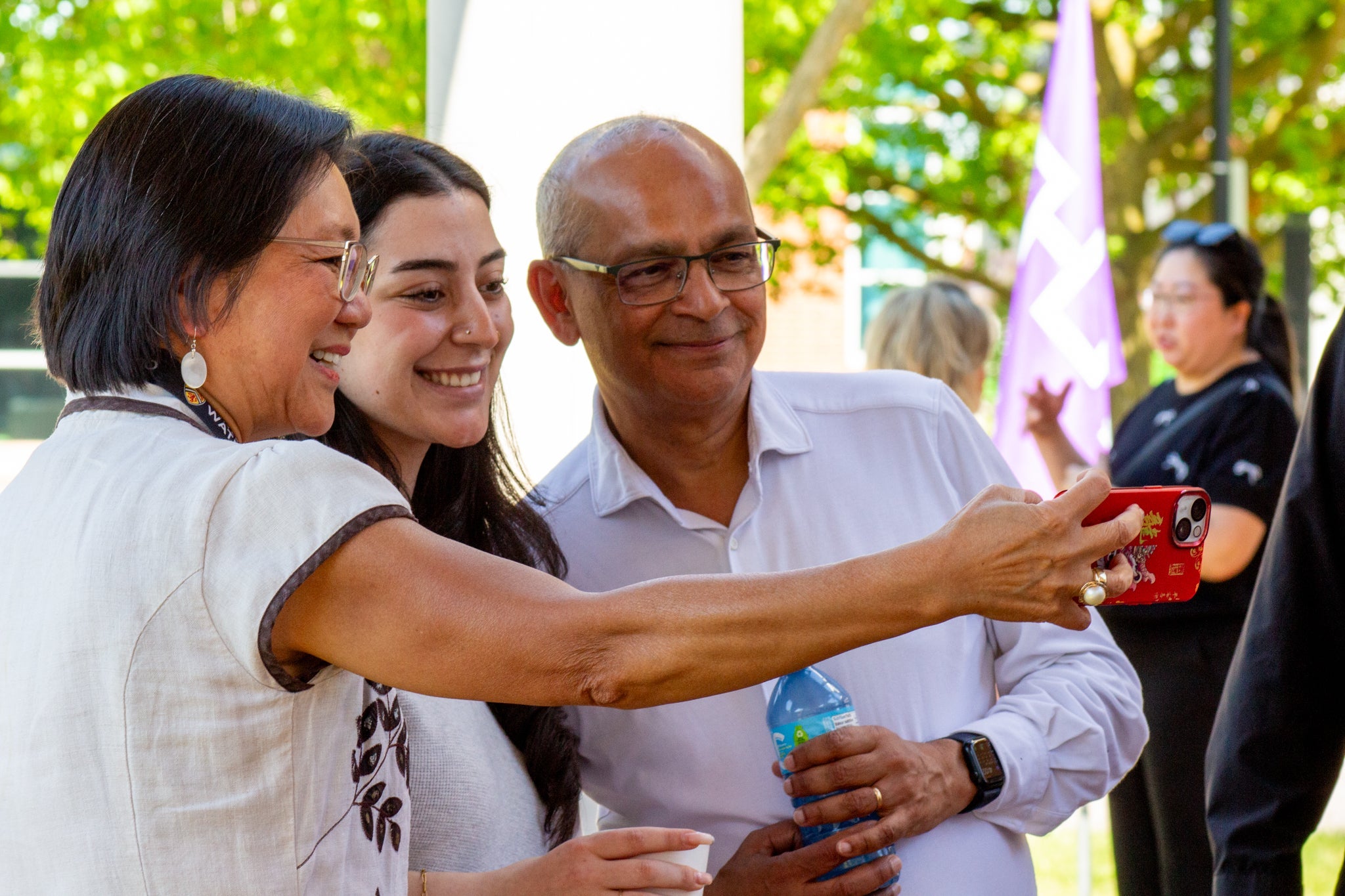 Vivek poses for a selfie with attendees