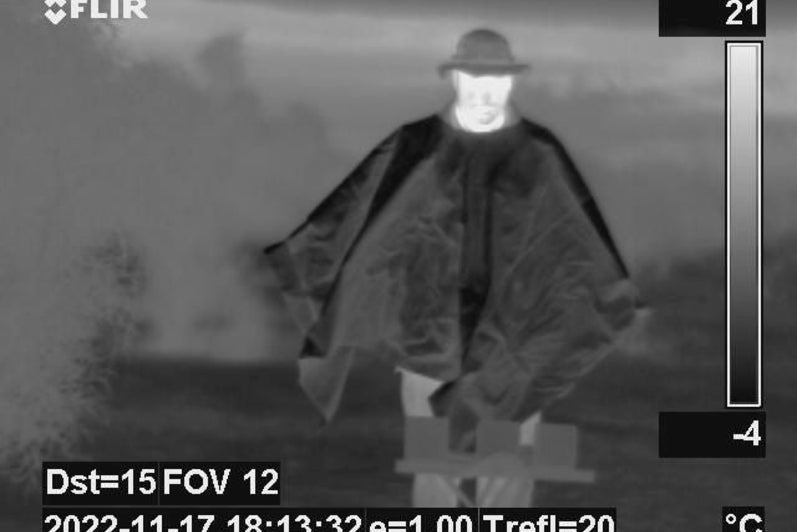 Evening field trial showing Alchemy’s prototype, with only the wearer’s exposed skin emits a visible heat signature.