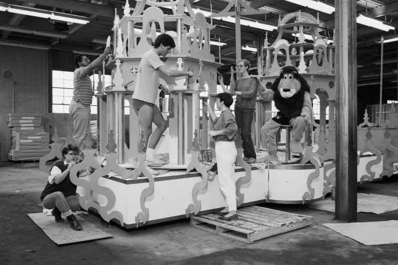 Waterloo students working on a parade float with Pounce De Lion