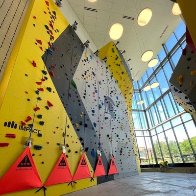 Rock climbing wall