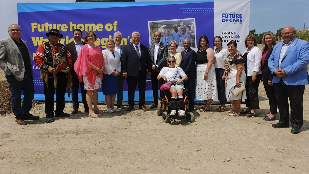 Doug ford, sylvia Jones, hospital and university presidents photo opp