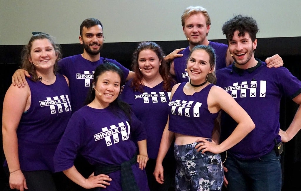 2018 cast of single and sexy
